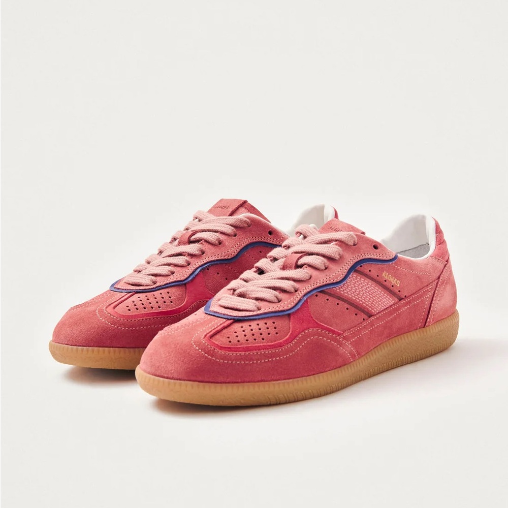ALOHAS Women's Pink Suede Sneakers